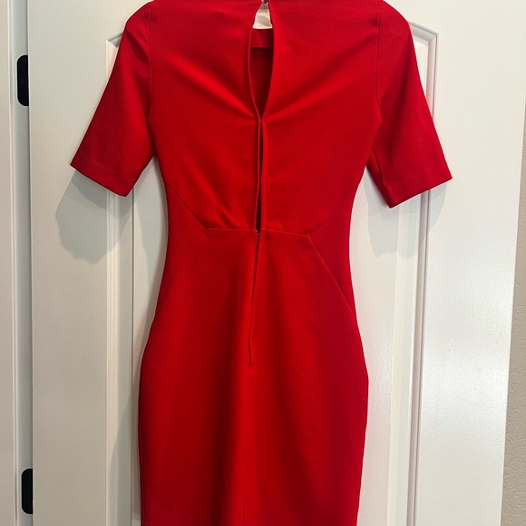 H&M red dress, a little above knee - Picture 2 of 2